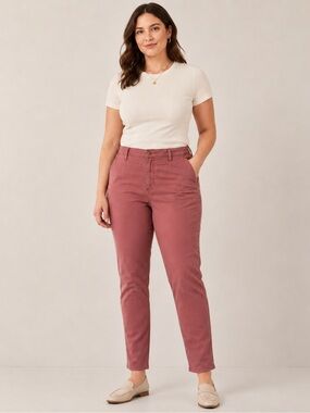 High-Rise Slim Straight Jeans in Dusty Rose